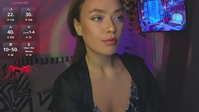 Snapshot of KellyFouler chatting on 11-15-25, 03:08 KellyFouler online show from 11-15-25, 03:08