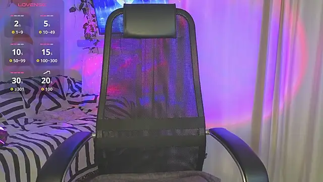 KellyFouler online show from 03-01-26, 04:20