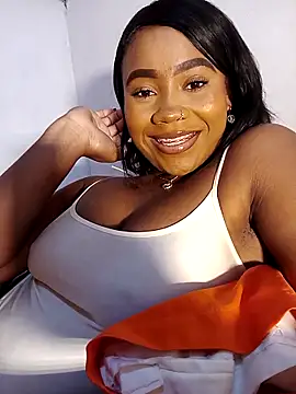 Snapshot of Abril_Storm chatting on 10-12-25, 09:03 Abril Storm online show from 10-12-25, 09:03