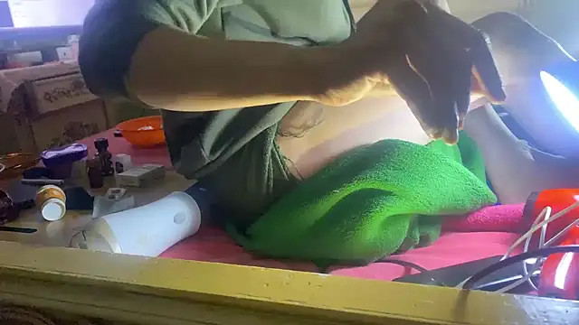 Snapshot of emylolo9 chatting on 12-08-24, 11:08 emylolo9 online show from 12-08-24, 11:08