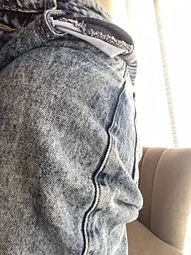 im lorein online show from 02-14-25, 02:12