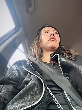 im lorein online show from 03-15-25, 04:10