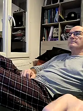 bogland33 online show from 02-14-25, 07:44