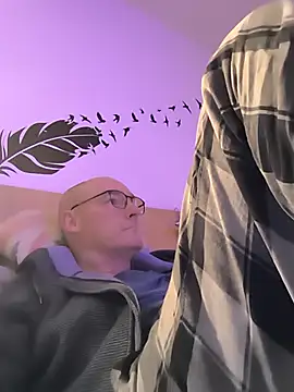 bogland33 online show from 11-18-25, 08:24