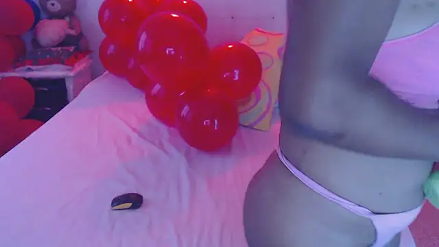 SashaBrianna99 online show from 02-06-25, 06:46