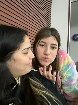 Snapshot of ARITOO_ chatting on 01-20-25, 04:54 ARITOO online show from 01-20-25, 04:54