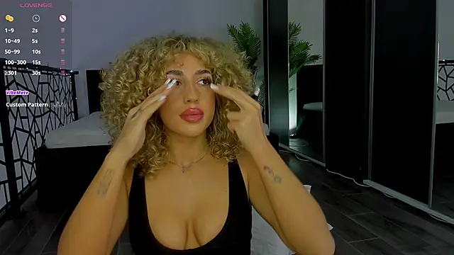 CurlyAnt0 online show from 01-09-26, 08:06