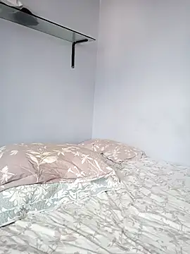 carolina linarez69 online show from 10-12-25, 08:30