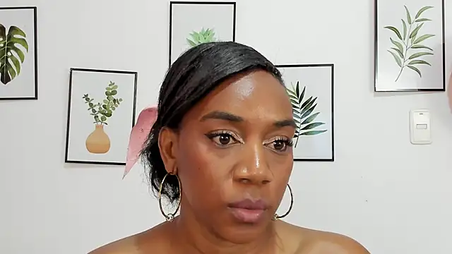 aisha w10 online show from 02-24-25, 12:48