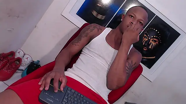 Snapshot of Alid_17 chatting on 01-30-25, 06:56 Alid 17 online show from 01-30-25, 06:56