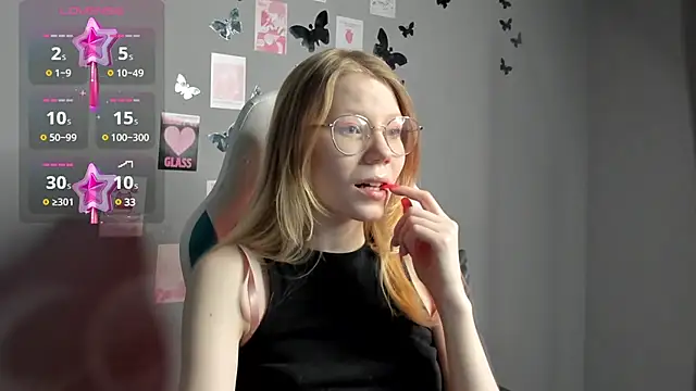 Snapshot of Esme_Runn chatting on 12-09-24, 02:56 Esme Runn online show from 12-09-24, 02:56