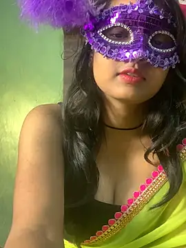 Snapshot of Rihana_Baby chatting on 02-15-25, 06:01 Rihana Baby online show from 02-15-25, 06:01