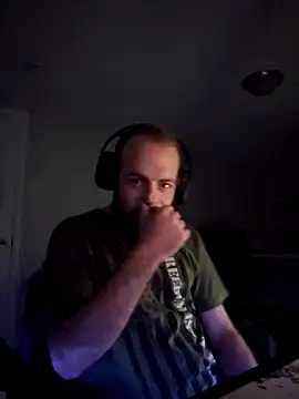 Snapshot of SirYummy18 chatting on 12-07-24, 07:05 SirYummy18 online show from 12-07-24, 07:05