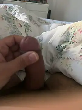 Snapshot of thick_n_hard chatting on 12-24-24, 10:01 thick n hard online show from 12-24-24, 10:01