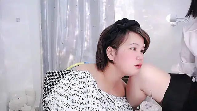 Fan ting online show from 02-06-25, 11:43