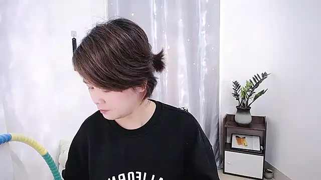 Fan ting online show from 02-28-25, 04:32