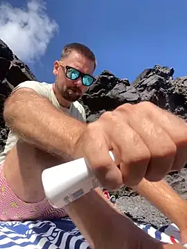 Snapshot of RSR_26689 chatting on 10-01-25, 10:21 RSR 26689 online show from 10-01-25, 10:21