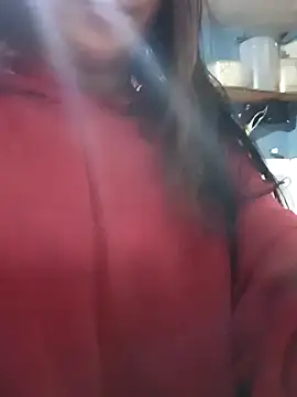 Snapshot of Elvishcassie_ chatting on 02-05-25, 09:07 Elvishcassie online show from 02-05-25, 09:07