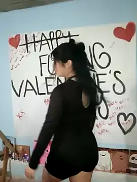 Snapshot of Elvishcassie_ chatting on 02-20-25, 10:59 Elvishcassie online show from 02-20-25, 10:59