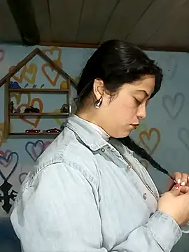 Snapshot of Elvishcassie_ chatting on 03-12-25, 12:31 Elvishcassie online show from 03-12-25, 12:31