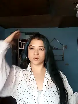 Snapshot of Elvishcassie_ chatting on 10-31-25, 07:59 Elvishcassie online show from 10-31-25, 07:59