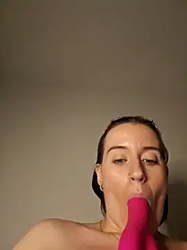 lindsay 33off online show from 01-28-25, 10:12