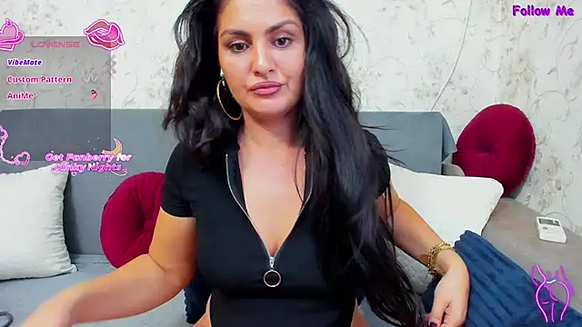 Snapshot of EssexALEXA chatting on 10-25-25, 09:31 EssexALEXA online show from 10-25-25, 09:31