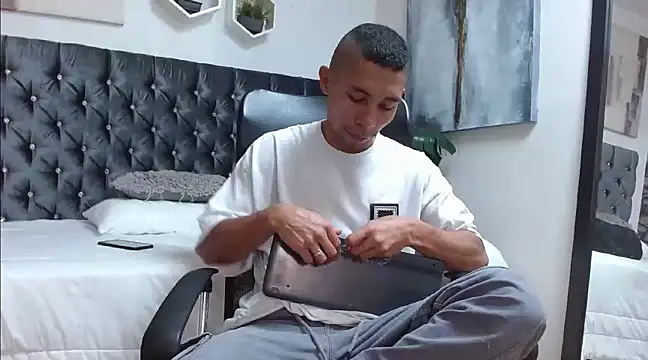 richar voller online show from 02-04-25, 02:43