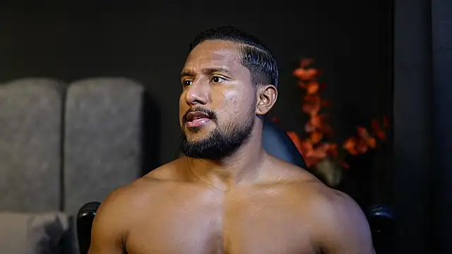 Snapshot of CallumMuscle chatting on 11-03-25, 10:10 CallumMuscle online show from 11-03-25, 10:10