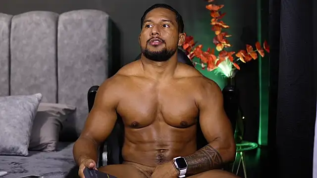 Snapshot of CallumMuscle chatting on 11-13-25, 11:42 CallumMuscle online show from 11-13-25, 11:42