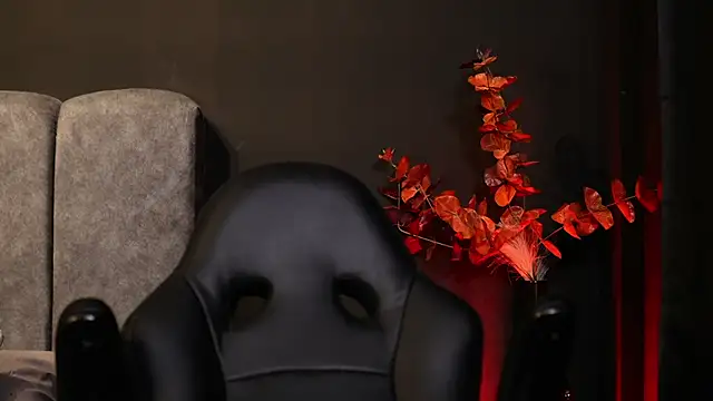 Snapshot of CallumMuscle chatting on 11-14-25, 12:42 CallumMuscle online show from 11-14-25, 12:42