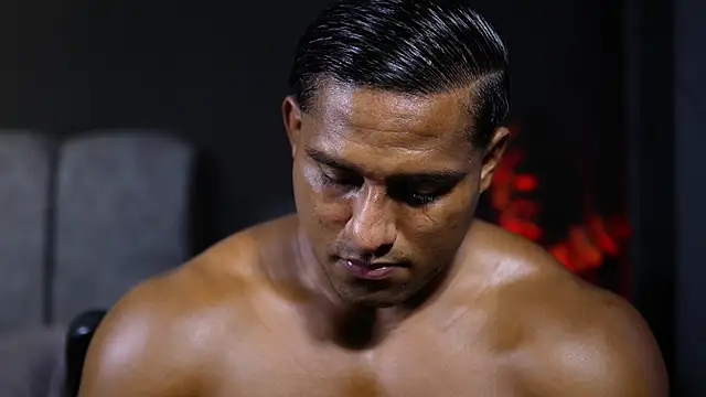 Snapshot of CallumMuscle chatting on 11-24-25, 07:57 CallumMuscle online show from 11-24-25, 07:57