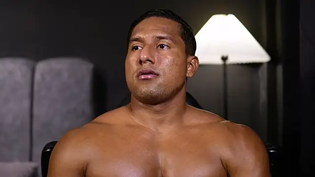 Snapshot of CallumMuscle chatting on 12-02-25, 02:06 CallumMuscle online show from 12-02-25, 02:06