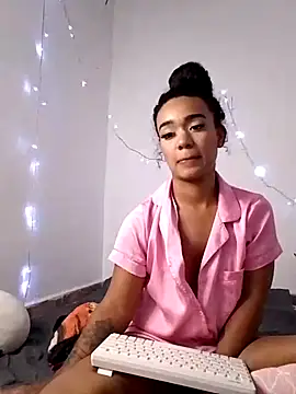 evafoxs online show from 02-05-25, 04:37