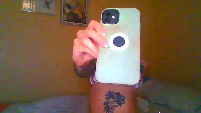 Snapshot of felinebitxx chatting on 01-03-25, 02:32 felinebitxx online show from 01-03-25, 02:32