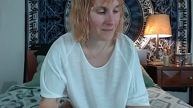 Snapshot of Cutikatxoxo chatting on 02-18-25, 02:05 Cutikatxoxo online show from 02-18-25, 02:05