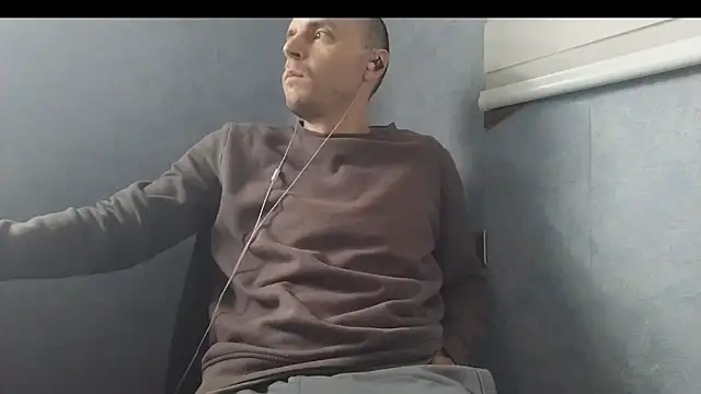 nextdoorneighbor online show from 01-11-25, 01:43