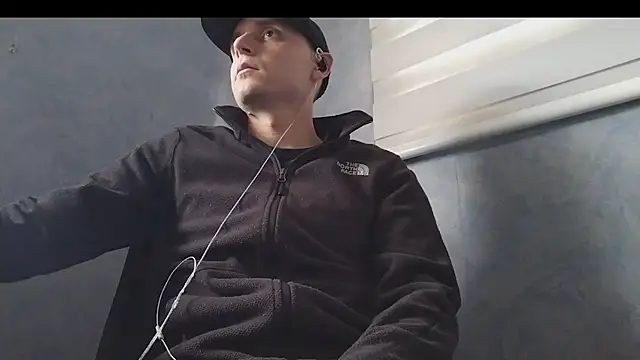 nextdoorneighbor online show from 02-25-25, 06:31