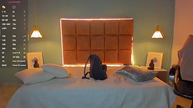 AlejooTwink online show from 10-13-25, 08:47