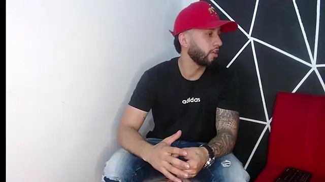 maxXximo777 online show from 12-07-24, 01:47