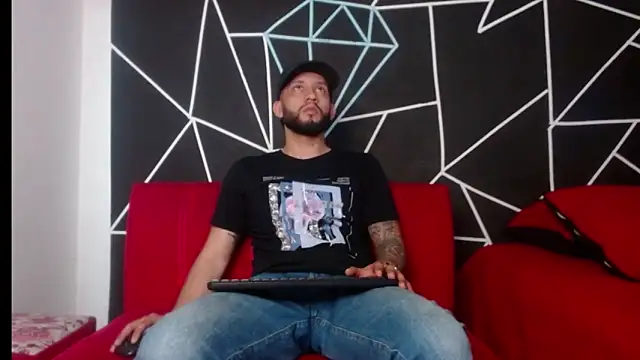 maxXximo777 online show from 12-22-24, 04:28