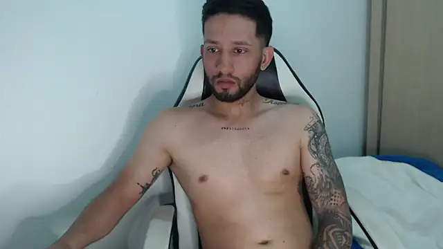 maxXximo777 online show from 02-26-25, 05:50