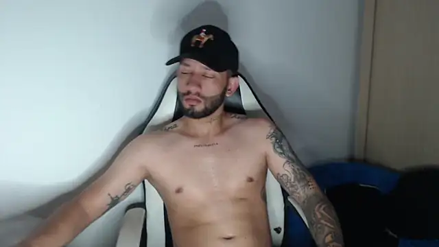 maxXximo777 online show from 03-04-25, 01:06