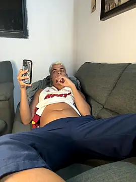 Leo bunny hot online show from 10-11-25, 06:23