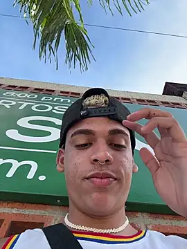 Leo bunny hot online show from 11-15-25, 07:43