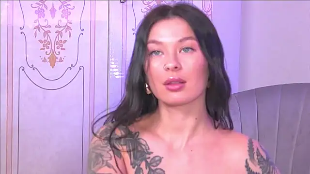 AlexandraBloom online show from 01-09-25, 12:14