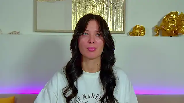 AlexandraBloom online show from 11-10-25, 06:18