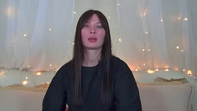 AlexandraBloom online show from 02-25-26, 06:17