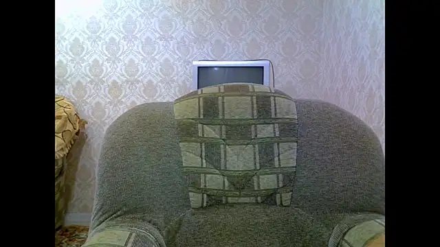 Snapshot of Aria__Dark chatting on 11-13-25, 10:08 Aria Dark online show from 11-13-25, 10:08