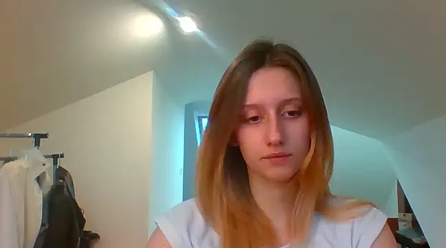 LUNA delight online show from 01-15-25, 02:35